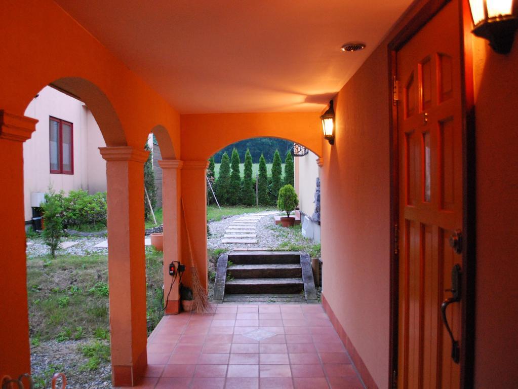 נאסו Aromatic Garden Villa La Poltrona מראה חיצוני תמונה
